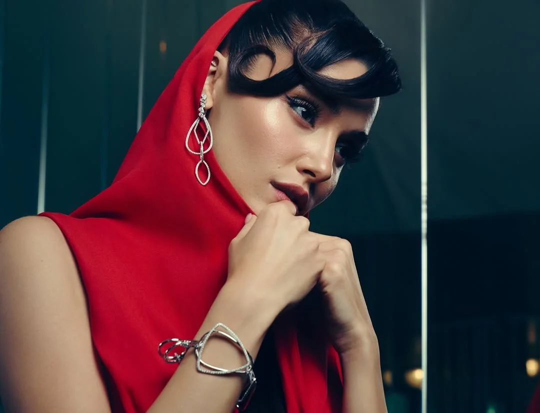 Hande Erçel Bridging Tradition and Modernity in Turkish Culture 1 Hande Erçel Bridging Tradition and Modernity in Turkish Culture