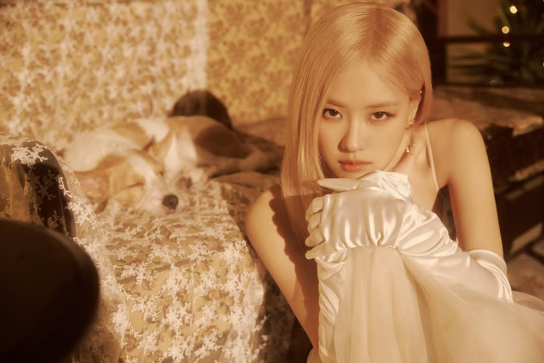 The Cultural Journey of Rosé The Bridge of Two Worlds 1 The Cultural Journey of Rosé