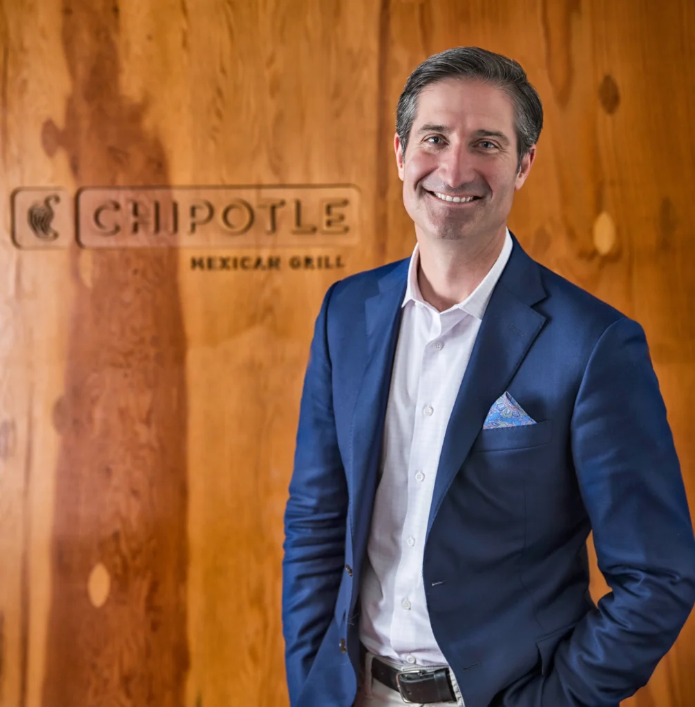 Brian Niccol, Reengineering a Global Icon Through Operational Rejuvenation