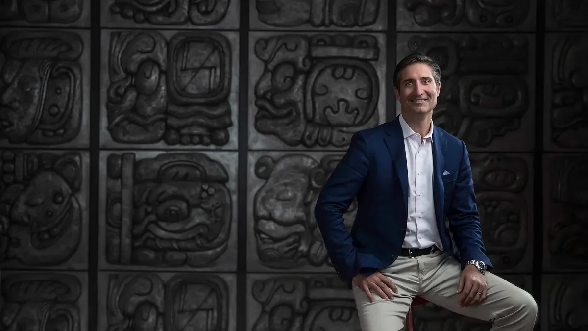 Brian Niccol, Reengineering a Global Icon Through Operational Rejuvenation 7 Brian Niccol, Reengineering a Global Icon Through Operational Rejuvenation