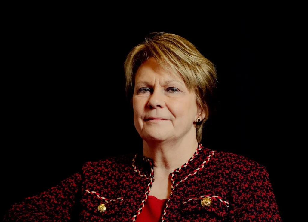 Vicki Hollub, The Pioneer Bridging Oil and the Future of Carbon Removal 19 Vicki Hollub, The Pioneer Bridging Oil and the Future of Carbon Removal