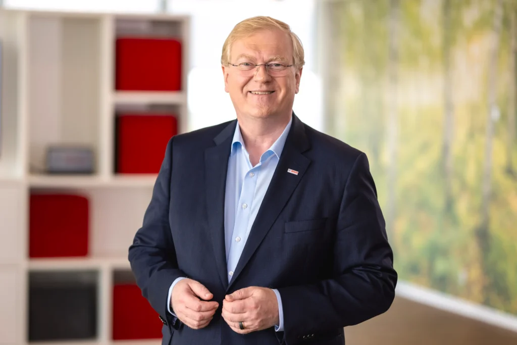 Stefan Hartung, The Invisible Power Behind the Global Automotive Industry 45 Stefan Hartung, The Invisible Power Behind the Global Automotive Industry